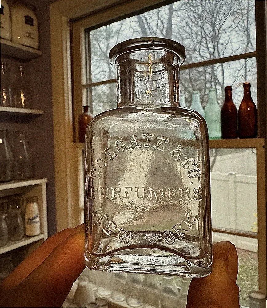 Blown Early Colgate & Co Perfumers New York NY Cosmetics Bottle Ca 1900 Dug Nice