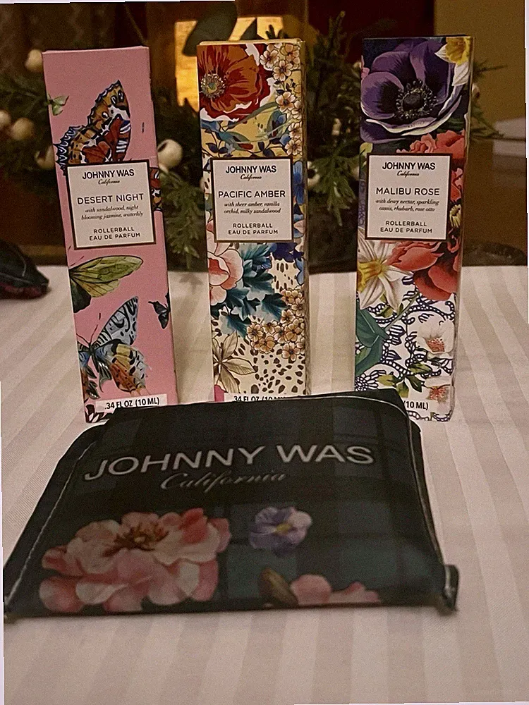 Johnny Was California 3 Piece Rollerball Eau De Perfum Set & Bag